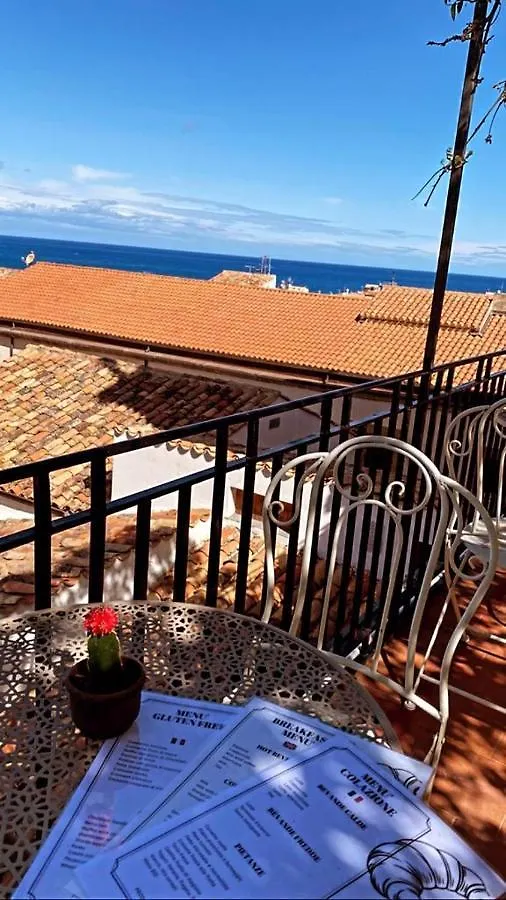 Bed & Breakfast Il pino e la rosa Bed and Breakfast Cefalù