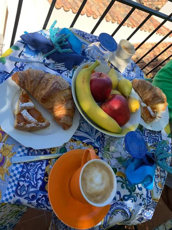 Il Pino E La Rosa Bed & Breakfast Cefalu 0*,